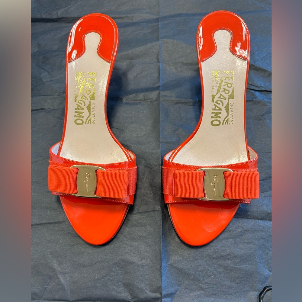 Salvatore Ferragamo glory orange patent leather kitten heel sandals size 5